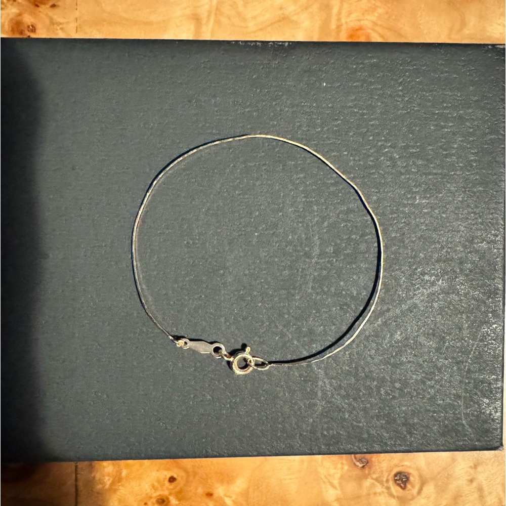 Catbird NYC 14k gold threadbare bangle bracelet